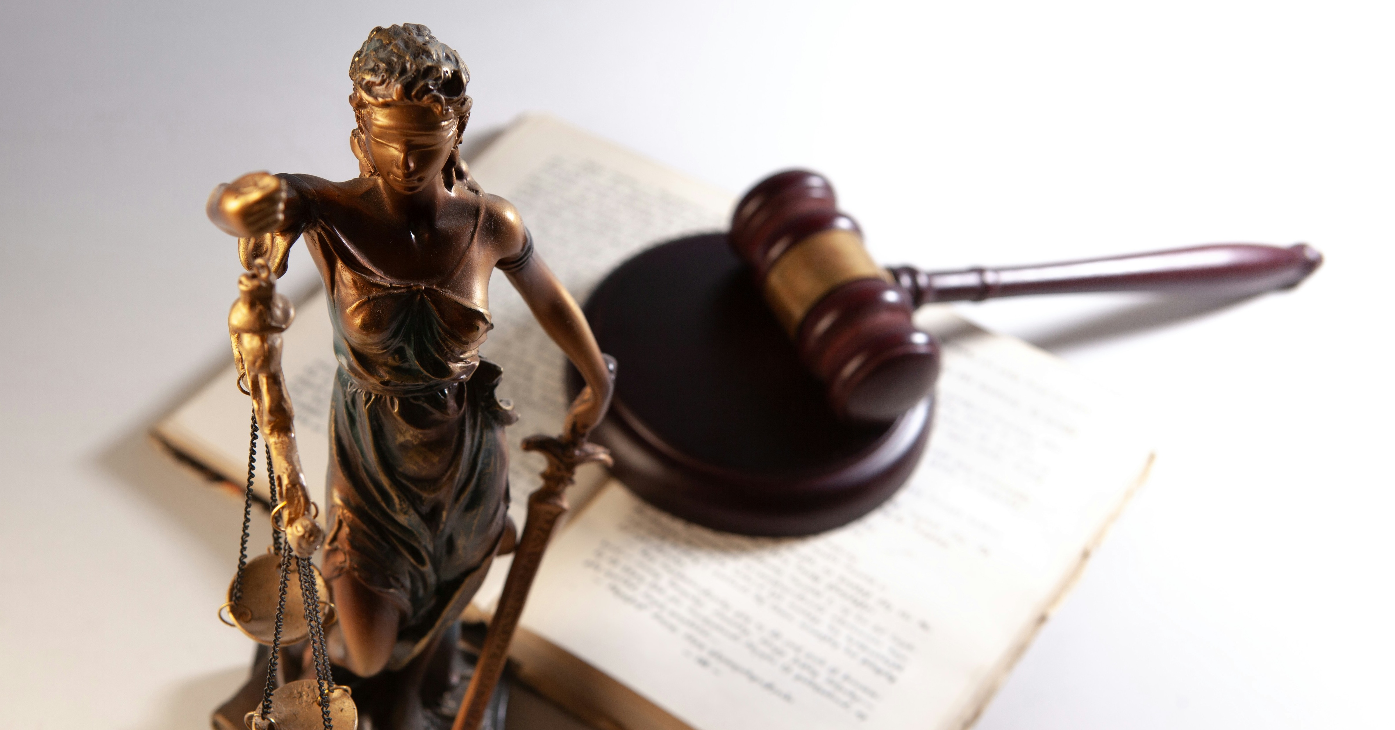 What Shippers Should Expect This Summer: Rising Spot Rates, Fuel Costs, and New Legal Risks